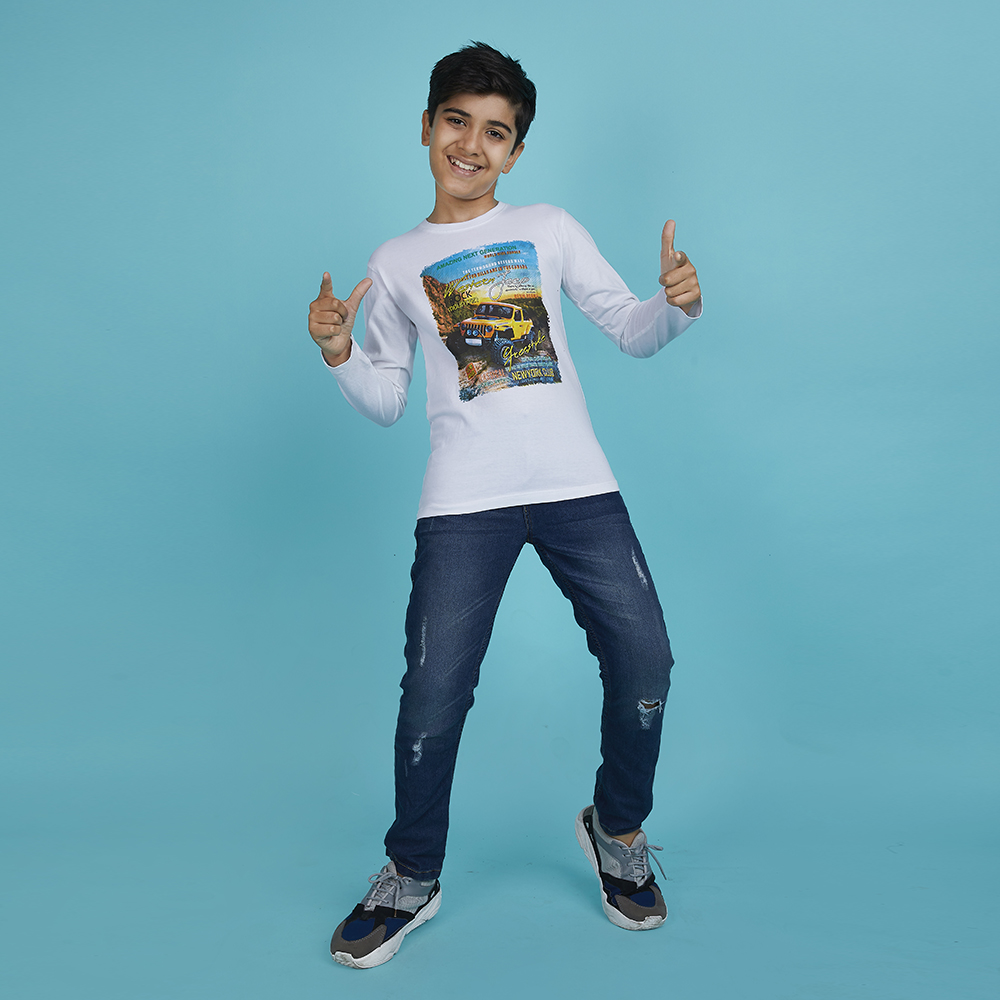 Boy’s White Graphic Print Crew Neck T-Shirt